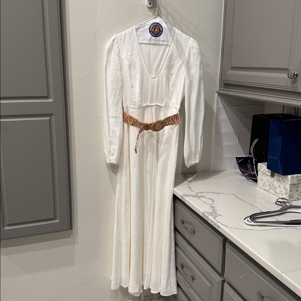 Zimmermann size 1 Elegant White Long Sleeve Dress with Belt